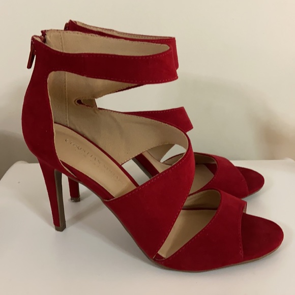 Red strappy heels - Picture 3 of 5